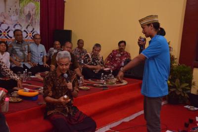 ngopi-bareng-gubernur-menjadi-penyemangat-tersendiri-bagi-pengusaha-muda-batang