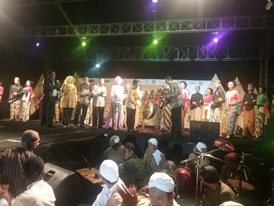 Mas dan Mbak Duta Wisata Mengemban Tugas Promosikan Potensi Batang