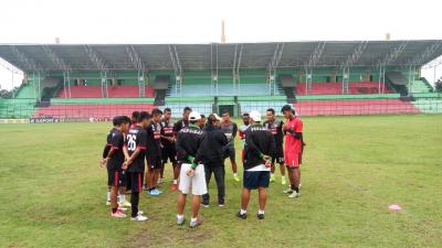 hadapi-psms-medan-persibat-peluang-lolos-8-besar