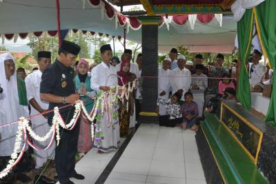 Senang Ziarah, Bupati Wihaji Hobi Kunjungi Khaul