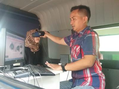 demi-terciptanya-tertib-administrasi-disdukcapil-rela-jemput-bola