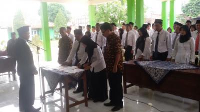 pelantikan-dan-pembekalan-pps-se-kecamatan-warungasem-pada-penyelenggaraan-pilgub-jateng