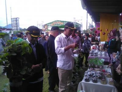 tradisi-cowongan-buka-bawang-expo