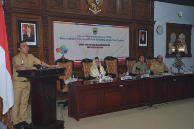 melayani-masyarakat-dengan-informasi-secara-transparan