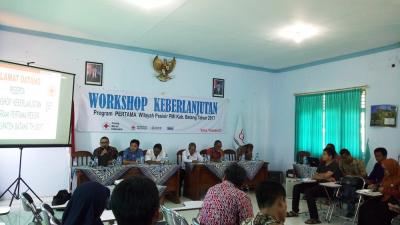 selamatkan-pesisir-pmi-tanam-50-ribu-mangrove-dan-6-ribu-cemara