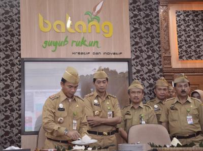 bupati-resmikan-command-center