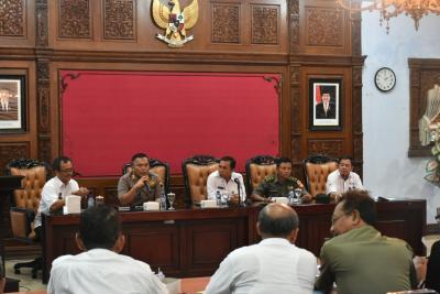 jelang-natal-dan-tahun-baru-komuditas-sembako-cukup