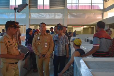 bupati-wihaji-cek-kesiapan-pasar-baru