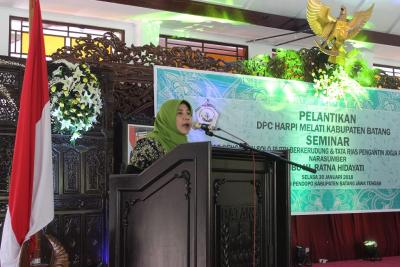 pembakuan-tata-rias-khas-batang