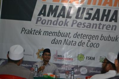 tanamkan-cinta-produk-lokal-yp3i-latih-ponpes-berwirausaha