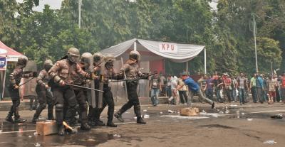simulasi-penanggulangan-anarkis-jelang-pilgub-jateng-2018