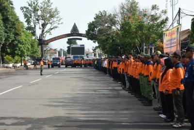 letak-geografis-rawan-bencana-bupati-wihaji-gelar-apel-siaga-penaggulangan-bencana