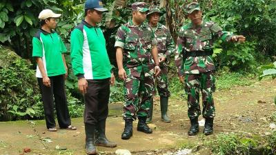 dandim-0736-batang-tinjau-sasaran-tmmd-sengkuyung