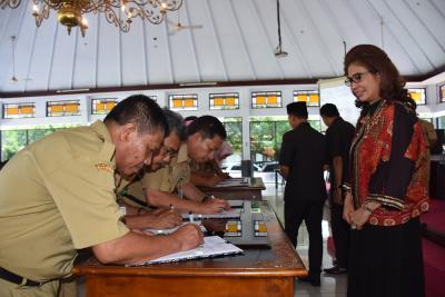 kurangi-tindak-pidana-korupsi-kepala-desa-tandatangani-mou-dengan-kejaksaaan