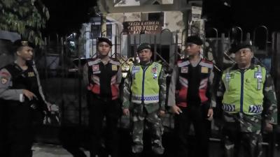 patroli-gabungan-kodim-dan-polres-batang-pada-perayaan-jum-39at-agung