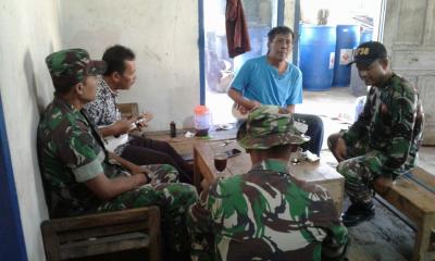 babinsa-eratkan-komsos-dengan-tokoh-pemuda