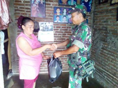 sambut-bulan-suci-ramadhan-koramil-beri-bansos-kepada-kaum-dhuafa