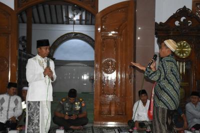 tarawih-ukhuwah-sarana-aspirasi-masyarakat-desa