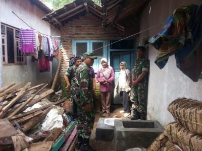 puskesmas-dan-babinsa-pantau-bantuan-stimulan-jamban-untuk-warga-desa-binaan