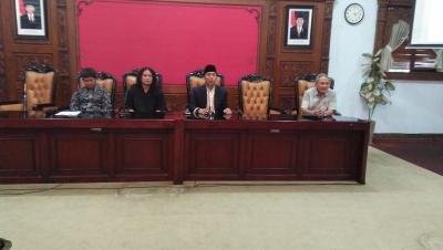 bupati-batang-berikan-pembekalan-dalam-persiapan-parade-seni-tingkat-nasional