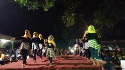 festival-tong-tong-prek-meriahkan-ramadhan-di-desa-sengon-subah