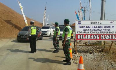 jelang-lebaran-pemudik-mulai-lewati-rest-area-exit-tol-gringsing