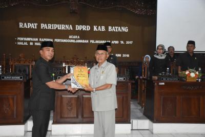 dprd-apresiasi-penyampaian-raperda-pertanggungjawaban-pelaksanaan-apbd-2017