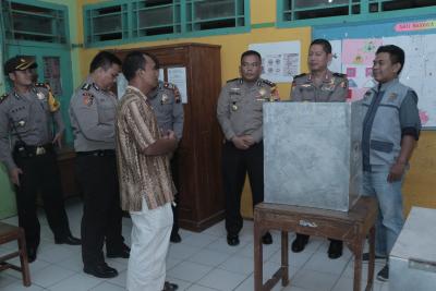 tim-asistensi-pengamanan-wilayah-mabes-polri-pantau-pilgub-di-batang