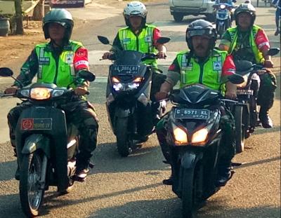 jaga-kamtibmas-babinsa-koramil-10-batang-laksanakan-konvoi-patroli-motor-di-kota-batang