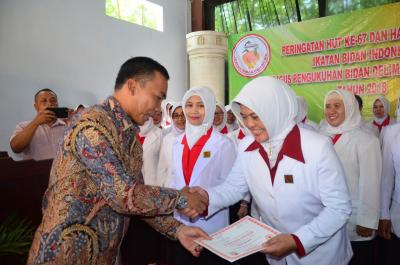 angka-kematian-ibu-melahirkan-tinggi-bupati-batang-perintahkan-bidan-awasi-orang-hamil