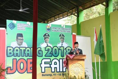 bupati-batang-buka-bursa-kerja-nu