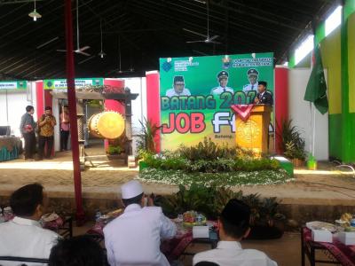 pembukaan-job-fair-tahun-2018-di-ponpes-darul-ulum-desa-tragung