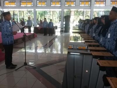 bupati-batang-479-asn-penerima-sk-pns-harus-berpola-pikir-profesionalisme