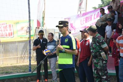 16-tim-bola-voli-ramaikan-turnamen-rejosari-timur-cup-i