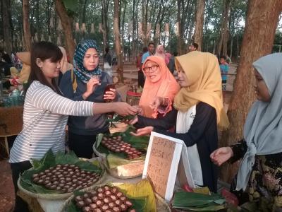 bupati-batang-antusiasme-masyarakat-luar-biasa-besar-untuk-berkunjung-ke-minggon-jatinan