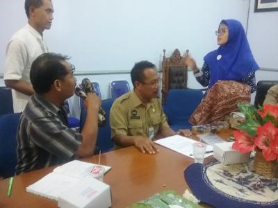 persiapan-paparan-produk-kerajinan-unggulan-kabupaten-batang-di-jawa-tengah