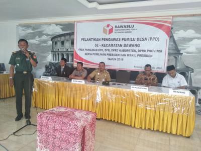 pelantikan-dan-pengambilan-sumpah-anggota-penwaslu-kecamatan-bawang