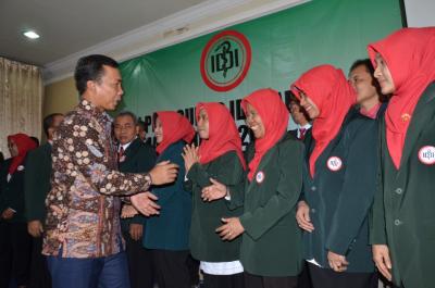 bupati-batang-minta-agar-dokter-tekan-angka-kematian-ibu-melahirkan