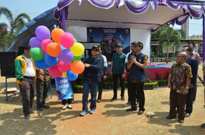 bupati-batang-apresiasi-penemuan-insektisida-kkn-undip