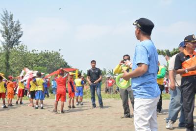 festival-layang-layang-bentuk-formasi-heaven-of-asia