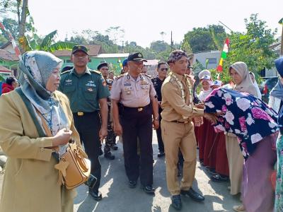 bupati-batang-gunakan-media-ngudo-roso-untuk-dekatkan-pelayanan-publik