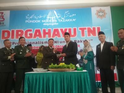 tasyakuran-hut-tni-ke-73-ala-ponpes-tazakka