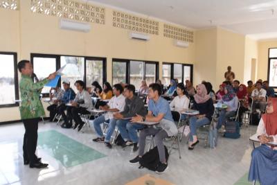 bupati-batang-jadi-dosen-mata-kuliah-kewarganegaraan-undip