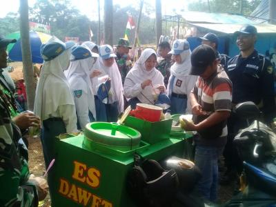 berkah-pedagang-kecil-di-tmmd-reguler-103-kodim-batang