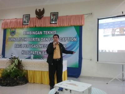 bangun-jiwa-kejurnalistikan-berita-dan-foto-lewat-bimtek-di-batang