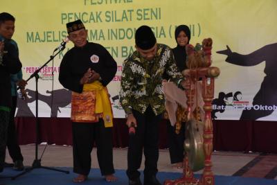 puluhan-pendekar-pencak-silat-adu-seni-beladiri