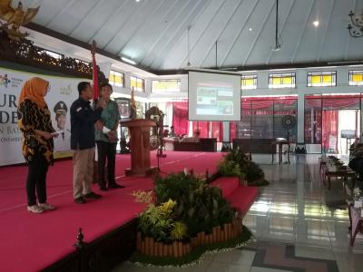 komitmen-desa-kemiri-dalam-kemudahan-informasi