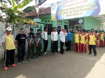 peringati-hari-guru-pgri-gelar-jalan-sehat