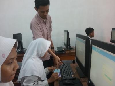 smpn-8-batang-gelar-simulasi-unbk-mandiri