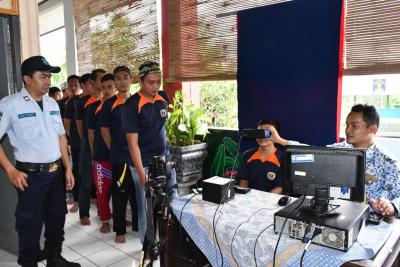 19-warga-binaan-rutan-kelas-ii-b-batang-ikuti-perekaman-e-ktp